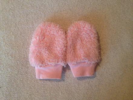 Dívčí rukavičky, sando,68