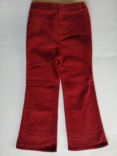 Vínové manšestráky, 98