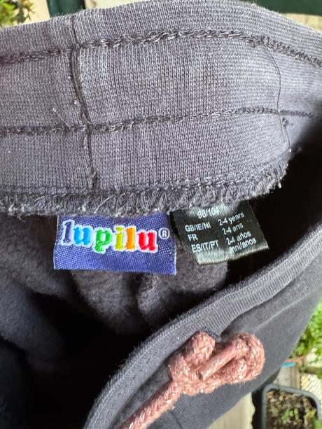 Tepláky, lupilu,104