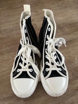 Tenisky, reserved,37