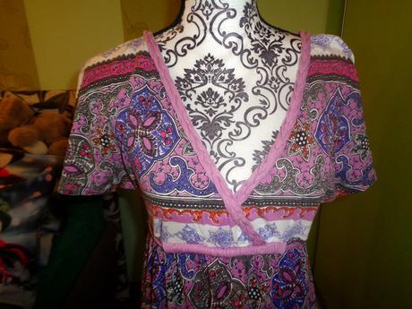 Krásná bavlněná tunika nebo minišaty, l