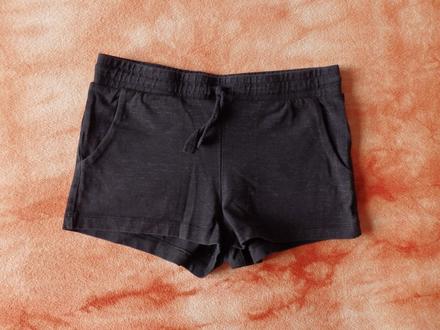 Černé kraťasy, h&m,140