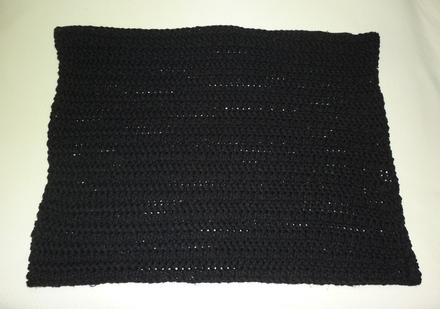 Černý tunel / nákrčník krystiano,