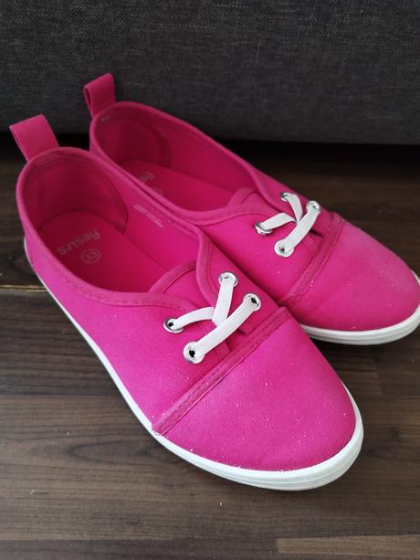 Cvičky,vel.33, sinsay,33