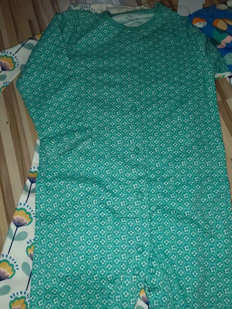 Set 3 pyžam, pyžamek, overalů s motýly, květy 86 n, next,86