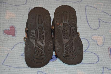 Hnědé kožené sandálky , essi,22