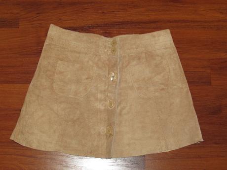 Kožená sukně, 110