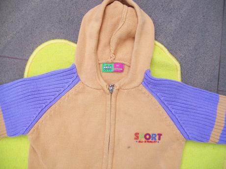 Svetr s kapucí, 134