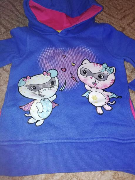 Hezká mikinka s kočičkama pěkný stav 104, c&a,104