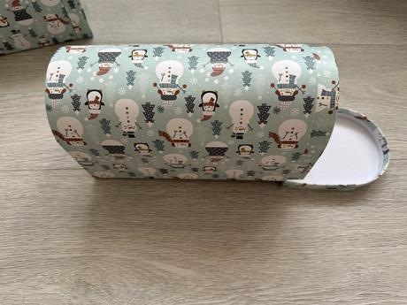 Kartonová krabice se sněhuláky, 2 ks, 