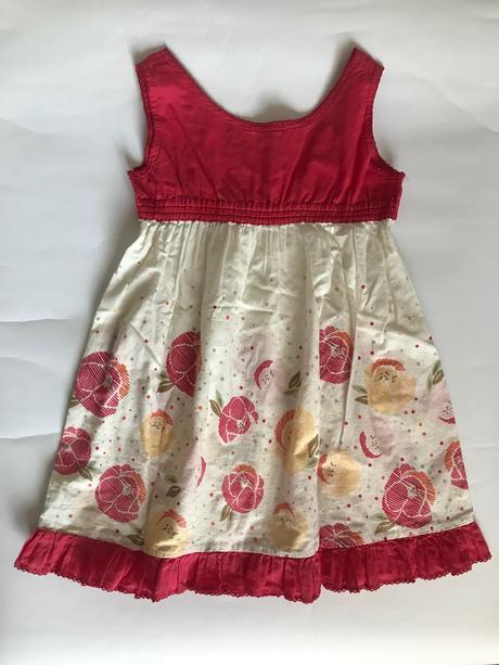 Šaty s květy, marks & spencer,104