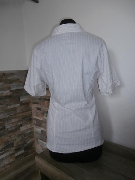 Sportovně elegantní blůzka, 40