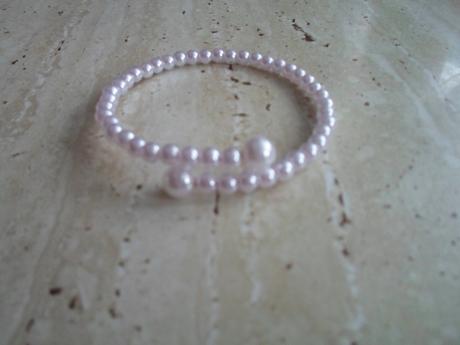 Náramek umělé perly bílý, 