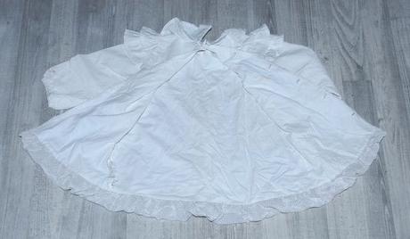 Slavnostní šaty s dlouhým rukávem, 86