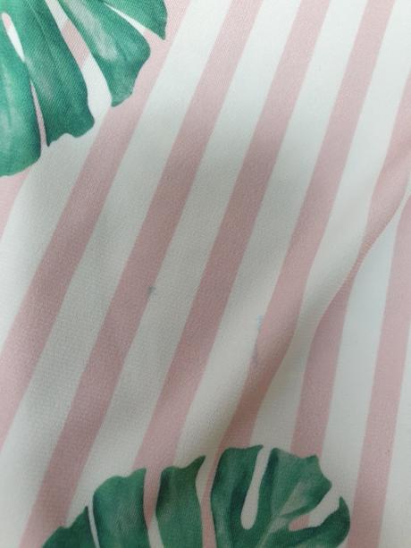 Dívčí či dámské šaty, xs