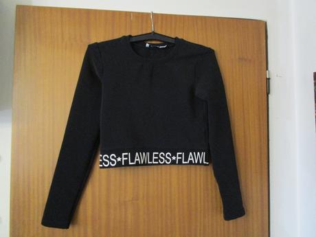 Černá kratší elast. mikina, vel. xs-s, xs