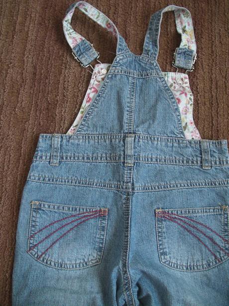 Krásné kalhoty s laclem h&m vel. 104-110, h&m,104
