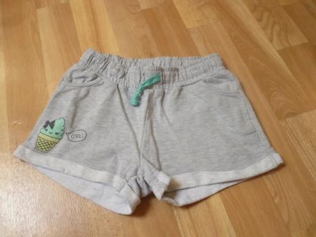 Teplákové kratasy 6-7, 122