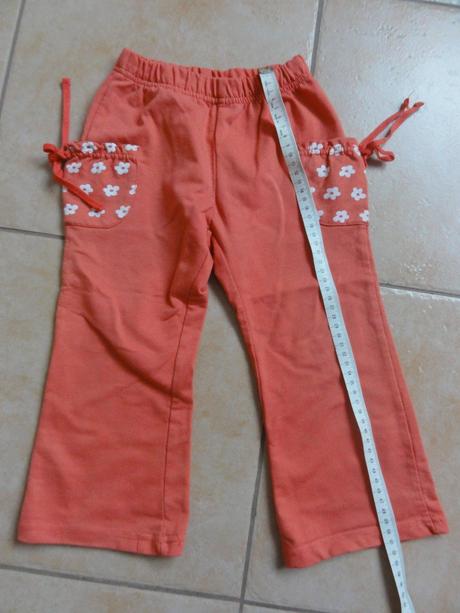 Lososové tepláky, 92