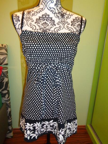 Krásný černobílý top 38/40, e-vie,40