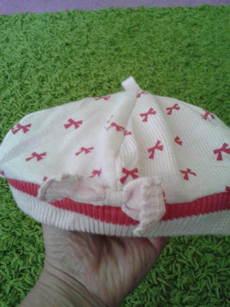 Teplý baret zn.debenhams,vel.86, debenhams,86