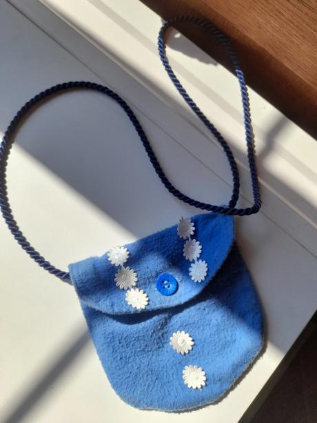 Taštička šitá pro holčičku modrá,