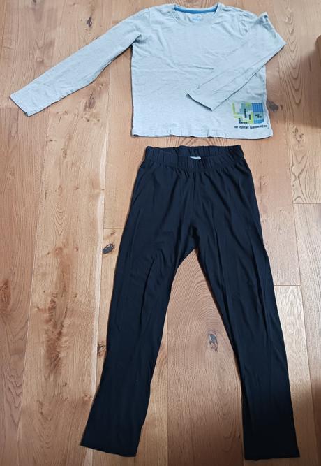 Pyžamko č.146/152, 146