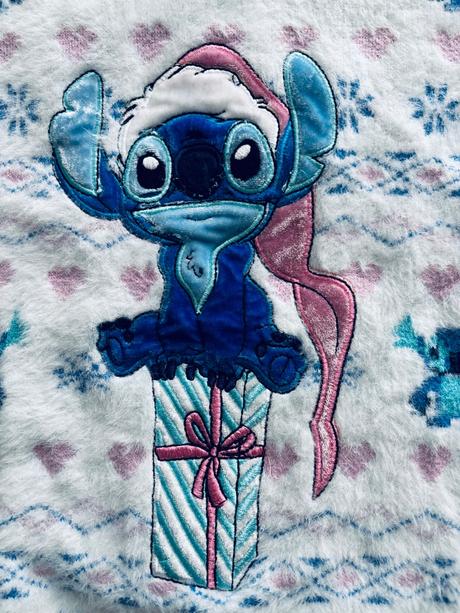 Vánoční svetr lilo stich - v.9/10 let, 140