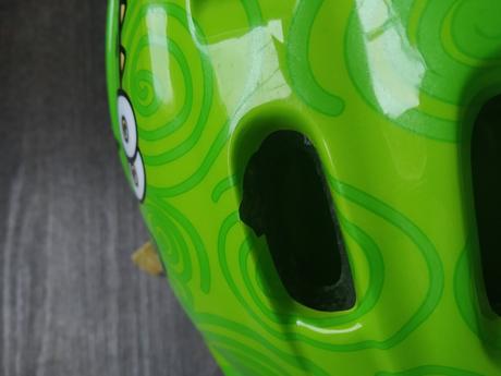 Cyklistická přilba, m