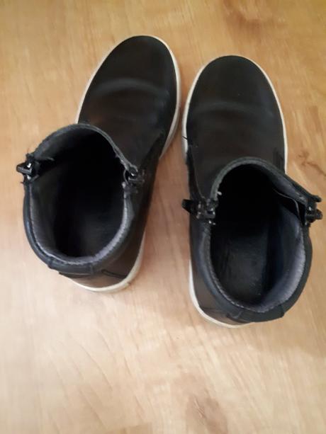 Bezva pohodlné celokožené boty, 31