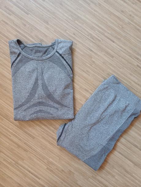 Bezešvé termo prádlo vel.146/152, 146