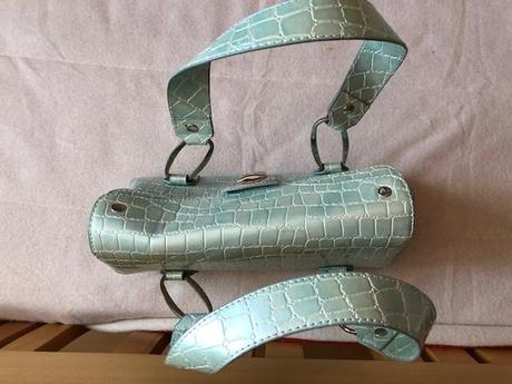 Svetle modra leskla kabelka mango, mango