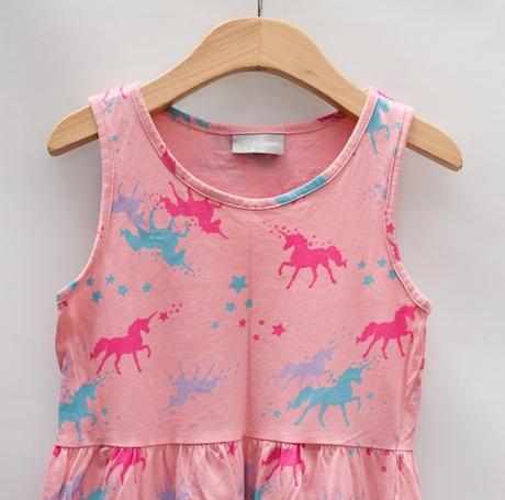 Šaty vel. 7 let, matalan,122