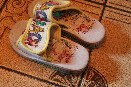 Dívčí pantofle - papuče vel. 24, stélka 15,5 cm, 24