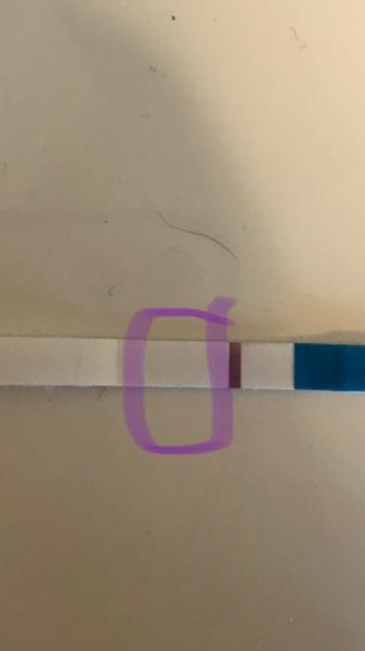 Vidíte na těhotenském testu druhou čárku?