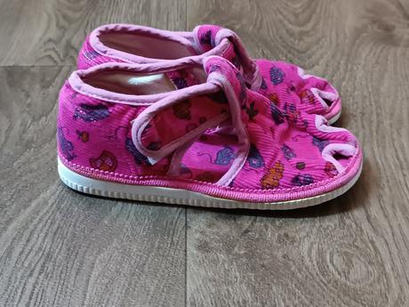 Dívčí bačkory hp čechtín, vel. 25, 25