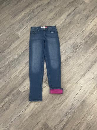 Džíny rostoucí, 152