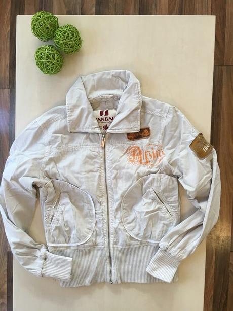 Nová krátká bunda s kulatými kapsami, vel s/m, san, m