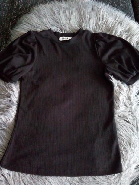 Triko topic zn.edited vel.34, xs