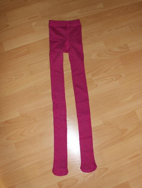 Třpytivé punčocháče, 140