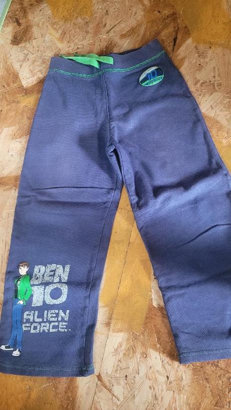 Tepláky a trička, 104–116