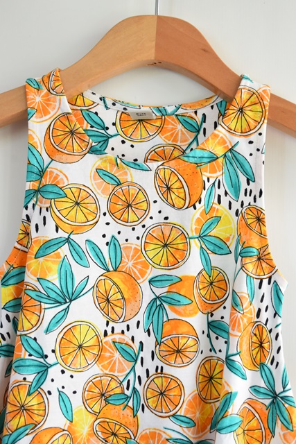 Šaty vel. 6 let, tu,116