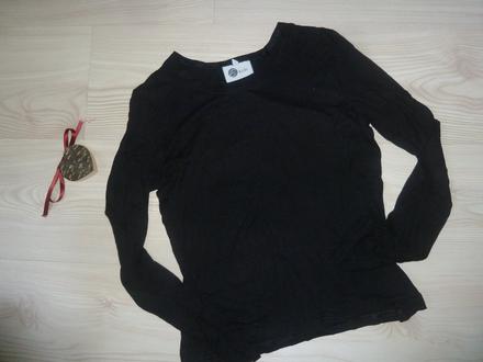 Jednobarevné triko, 152