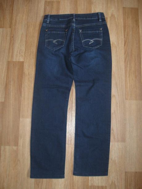 Džíny, 38