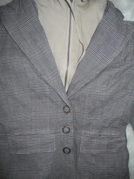 Sako efekt mikiny, 164