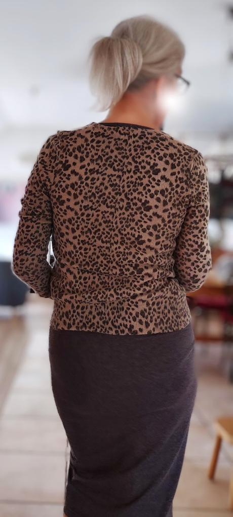 Dámský svetřík s leopardím vzorem, lindex,s