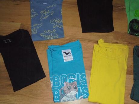 Trička, vel. 128/134, 128