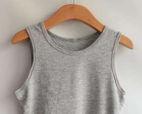 Tílko vel. 7 - 8 let, primark,128