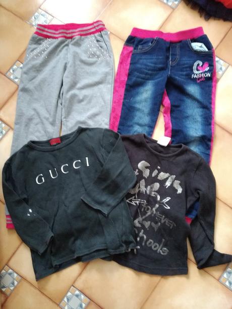 2x tepláky + trička zdarma, 122–134