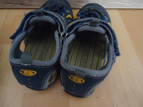2 sandálky, f&f,25